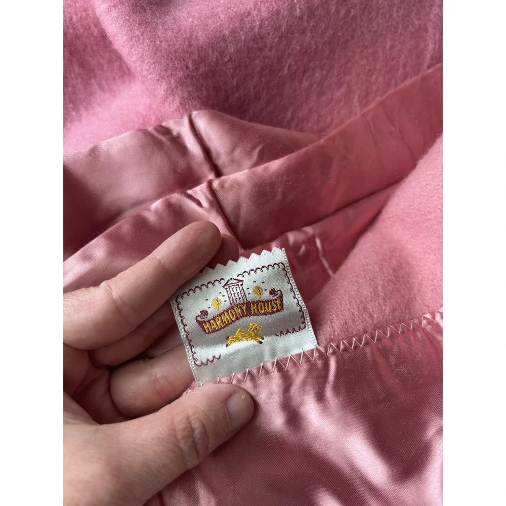 VTG Harmony House Washable Wool Satin Trim Pink‎ Blanket 88.5